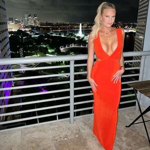 Textured jersey plunge neck maxi dress